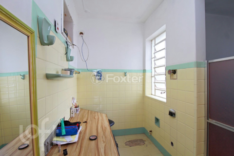 Image 31 - 299882