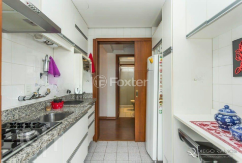 Image 31 - 300010