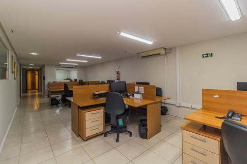 Image 15 - 300148