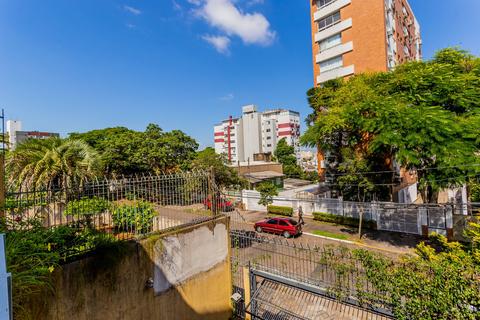Image 15 - 300258