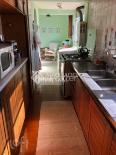 Image 25 - 300466