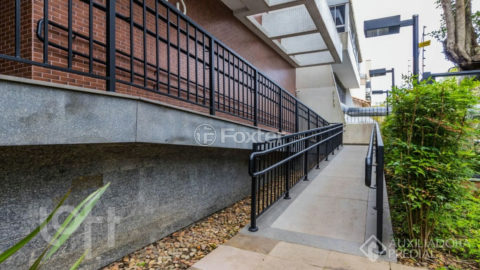 Image 44 - 300602