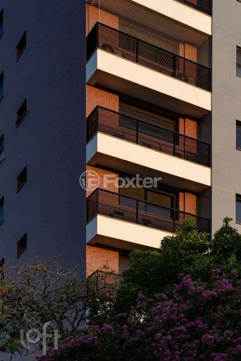 Image 2 - 300602