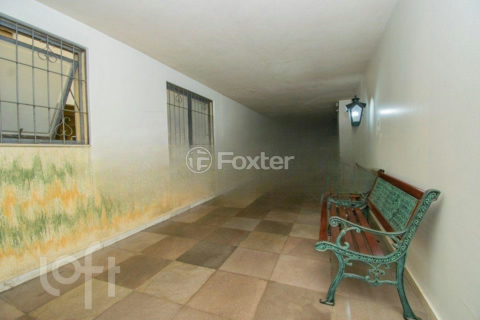 Image 31 - 300855