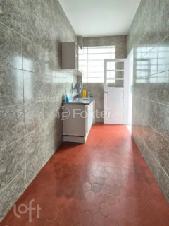 Image 5 - 300872