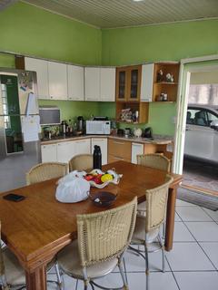 Image 4 - 302020