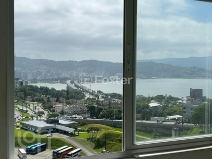 Image 11 - 302026