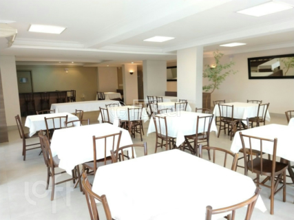 Image 25 - 302026