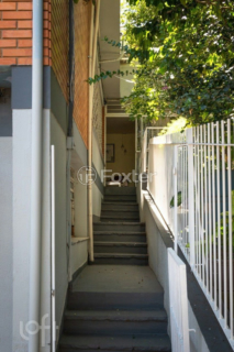 Image 25 - 302098