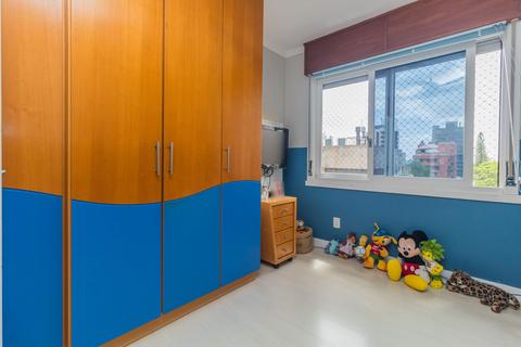 Image 21 - 302197