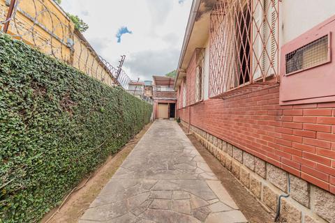Image 35 - 302247