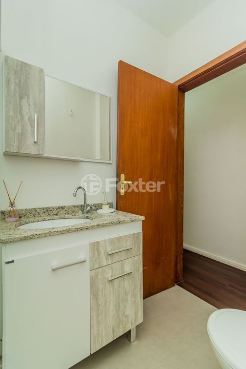 Image 8 - 302284