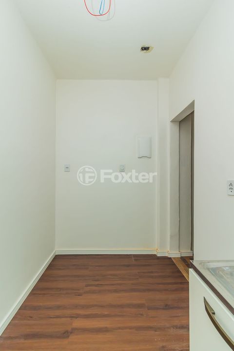 Image 22 - 302284