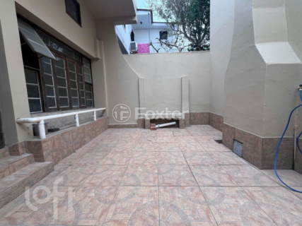 Image 35 - 302342