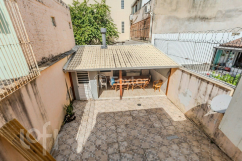 Image 33 - 302352