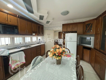 Image 4 - 302523