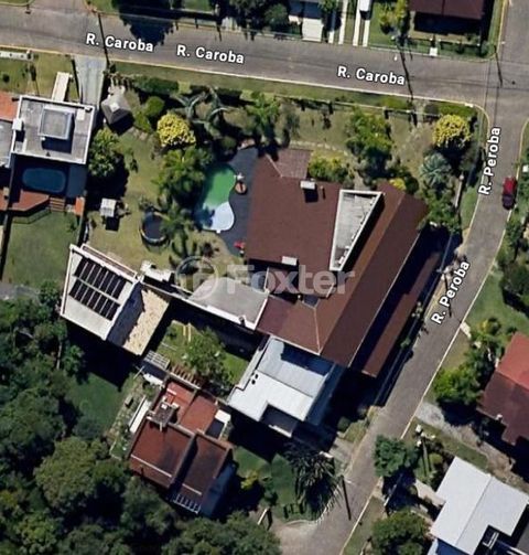 Image 28 - 303182
