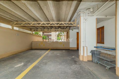 Image 45 - 303317