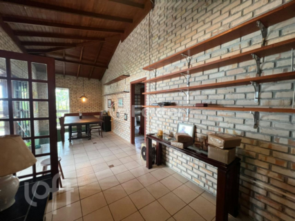 Image 14 - 303437