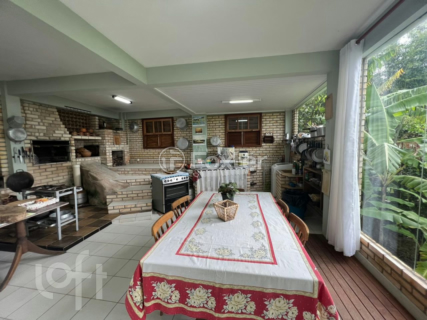 Image 16 - 303437