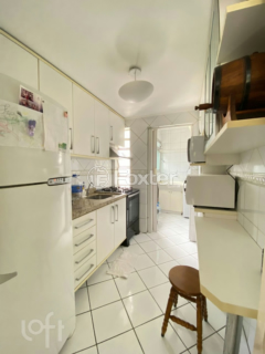 Image 19 - 303584