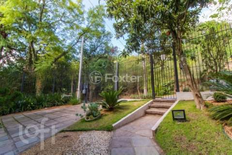 Image 32 - 303698