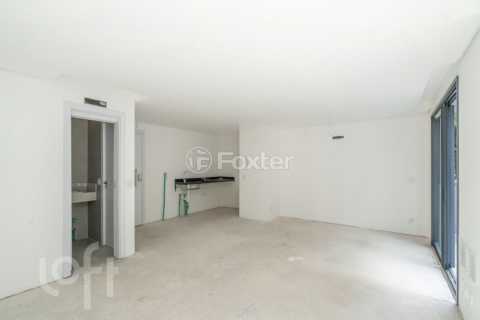 Image 7 - 303768