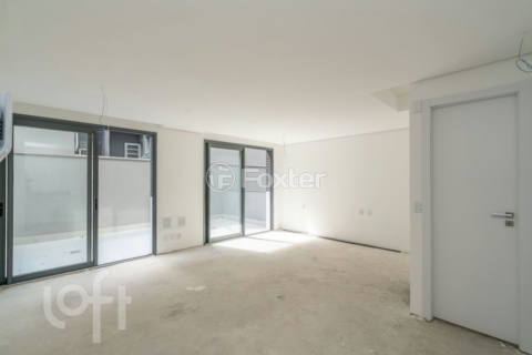 Image 3 - 303768