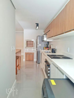 Image 3 - 303790