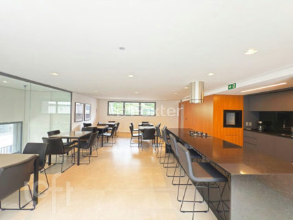 Image 32 - 303894