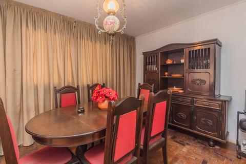 Image 10 - 304137