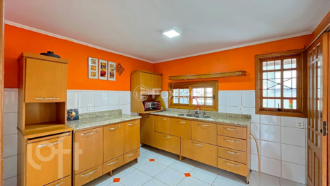 Image 31 - 304466