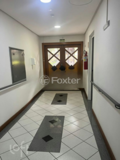 Image 29 - 304737