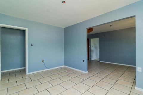 Image 3 - 304865