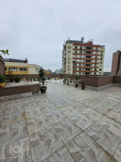 Image 30 - 305233
