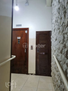 Image 31 - 305233