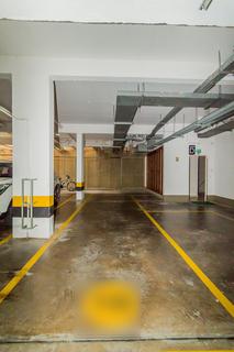 Image 36 - 305309