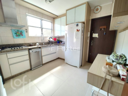 Image 36 - 305333