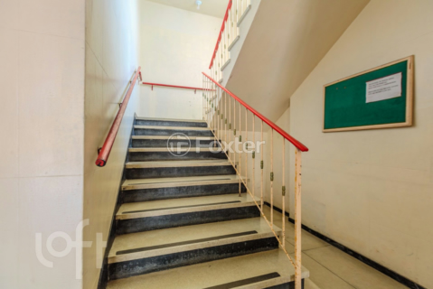 Image 20 - 305474