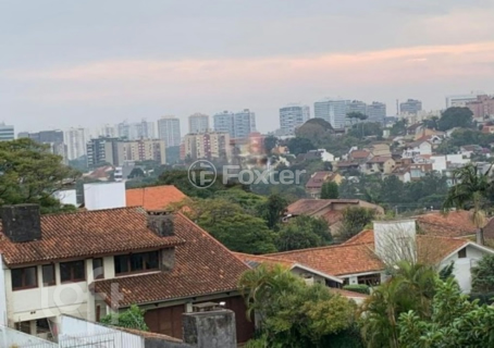 Image 36 - 305525