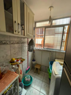 Image 40 - 305536