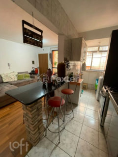 Image 38 - 305536