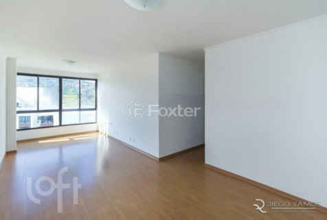 Image 33 - 305676