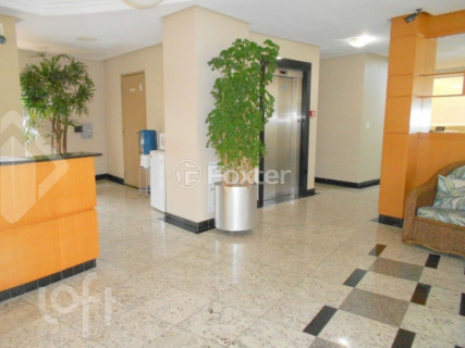 Image 82 - 305783