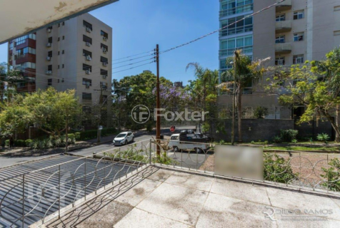 Image 11 - 305912