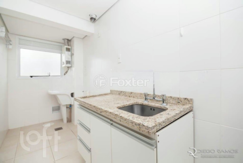 Image 3 - 305915