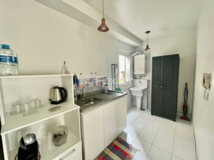 Image 3 - 305928
