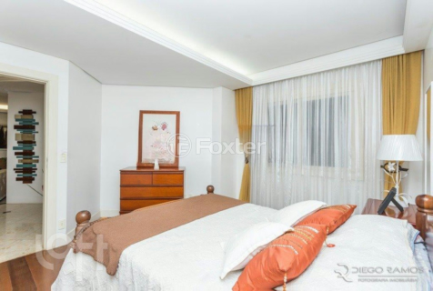Image 38 - 306315