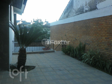 Image 30 - 306363