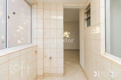 Image 28 - 306395